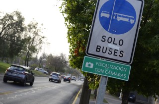 08.02.2023 El ministro de Transportes y Telecomunicaciones Juan Carlos Muñoz junto a Óscar Carrasco jefe de Programa de Fiscalización, Daniela Rubio gerente de vinculación ciudadana y autoridades del municipio; realizaron un punto de prensa para anunciar la reactivación de las cámaras de vías exclusivas en el sector de Américo Vespucio Oriente.